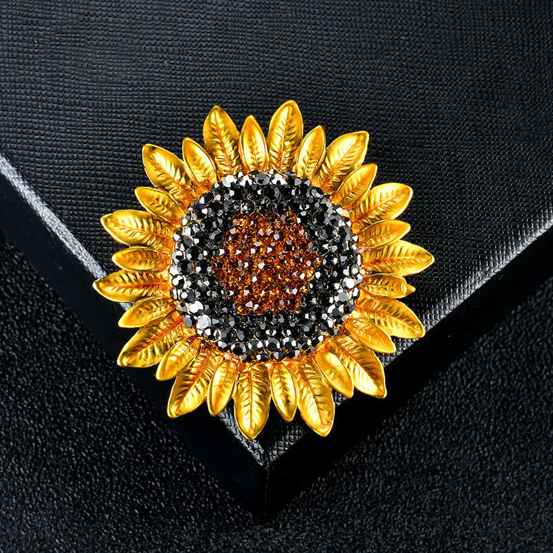 New Flower Brooch Trend Style  - Women Formal Wear Trends avis et prix